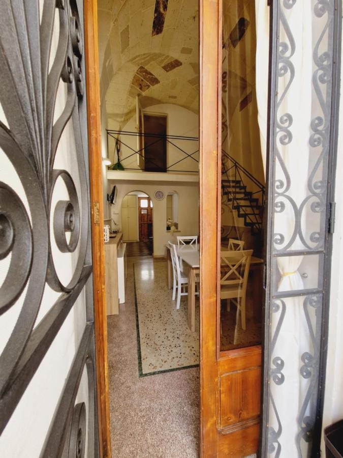 Casa Dante Two Steps From The Center Villa Lecce Exterior photo